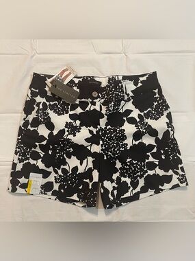 Women's The Limited Shorts Chino Khakis Black Flowers White Casual size 8